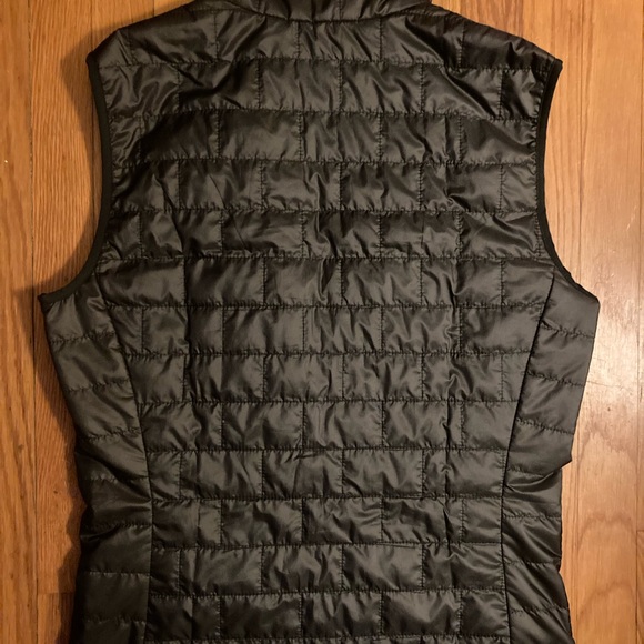 Patagonia Nano Puff Insulated Vest (S) - Picture 5 of 5